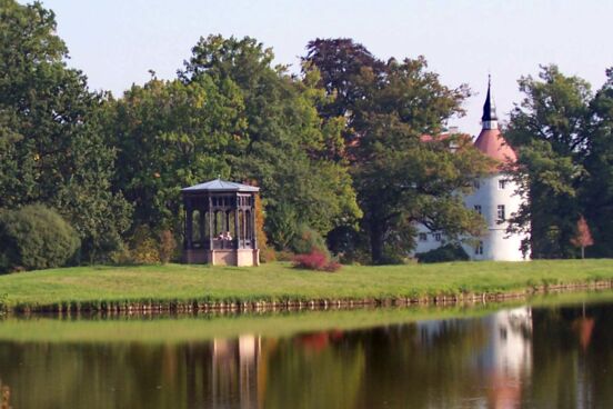 Pavillon Fürstlich Drehna - Seeansicht